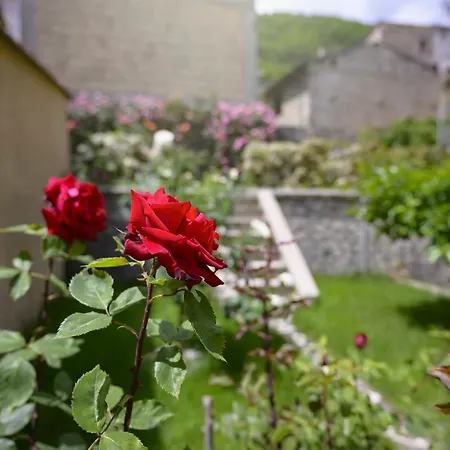 Orsini: Tre Da Letto, 2 Bagni *