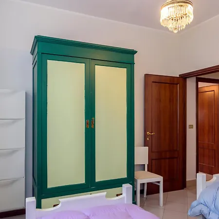 Orsini: Tre Da Letto, 2 Bagni Apartament *