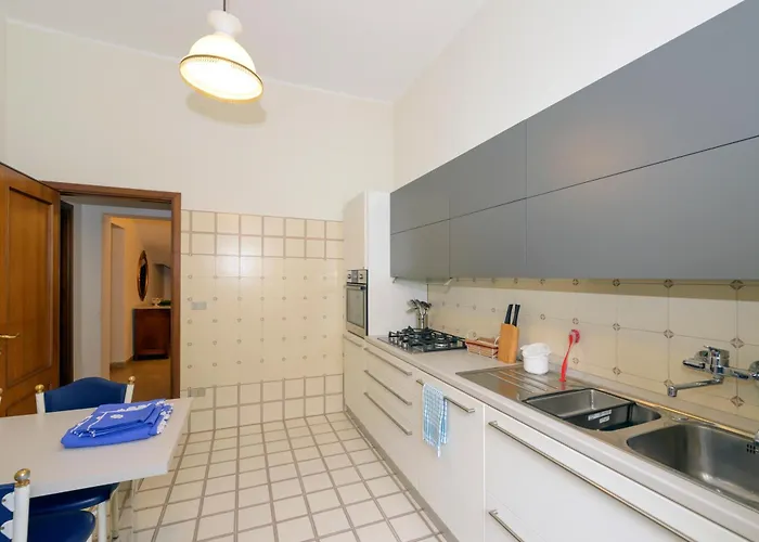 Orsini: Tre Da Letto, 2 Bagni Апартаменты *