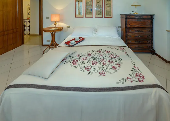 Orsini: Tre Da Letto, 2 Bagni *